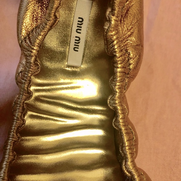 MIU MIU METALLIC GOLD LEATHER BALLET FLATS 6 $800 - Picture 2 of 6